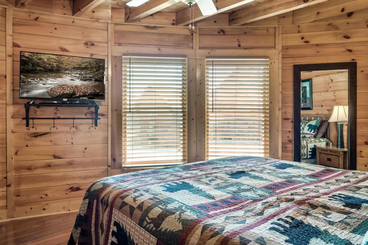 Mountain View Family Cabin W Game Room & Pool Sevierville Bagian luar foto